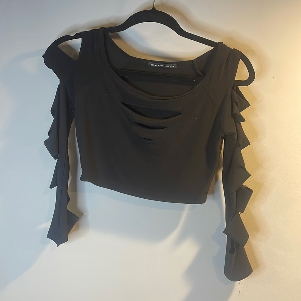 Black cut out long sleeve crop top